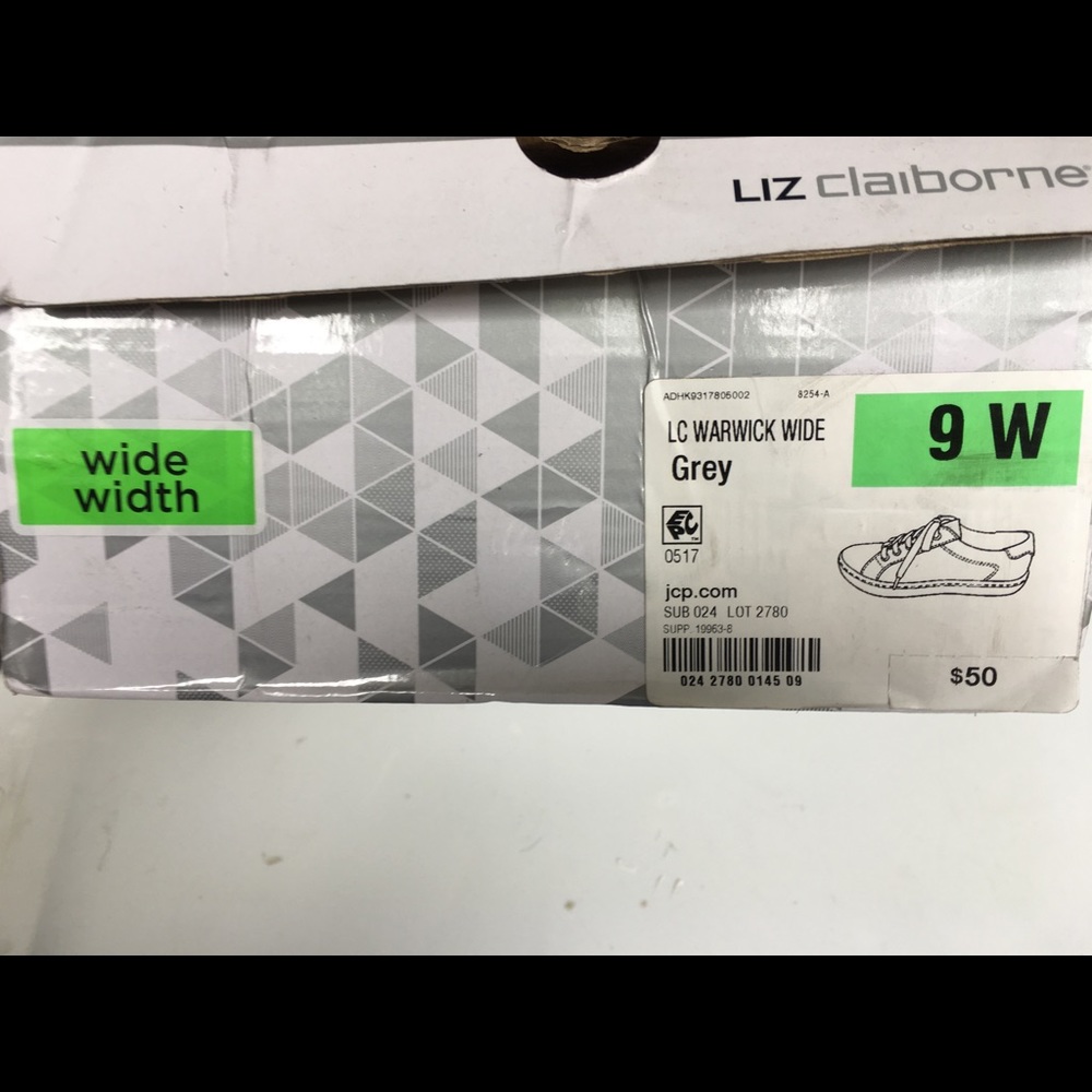New, Liz Claiborne sneaker. Size 9 wide. - Picture 6 of 6